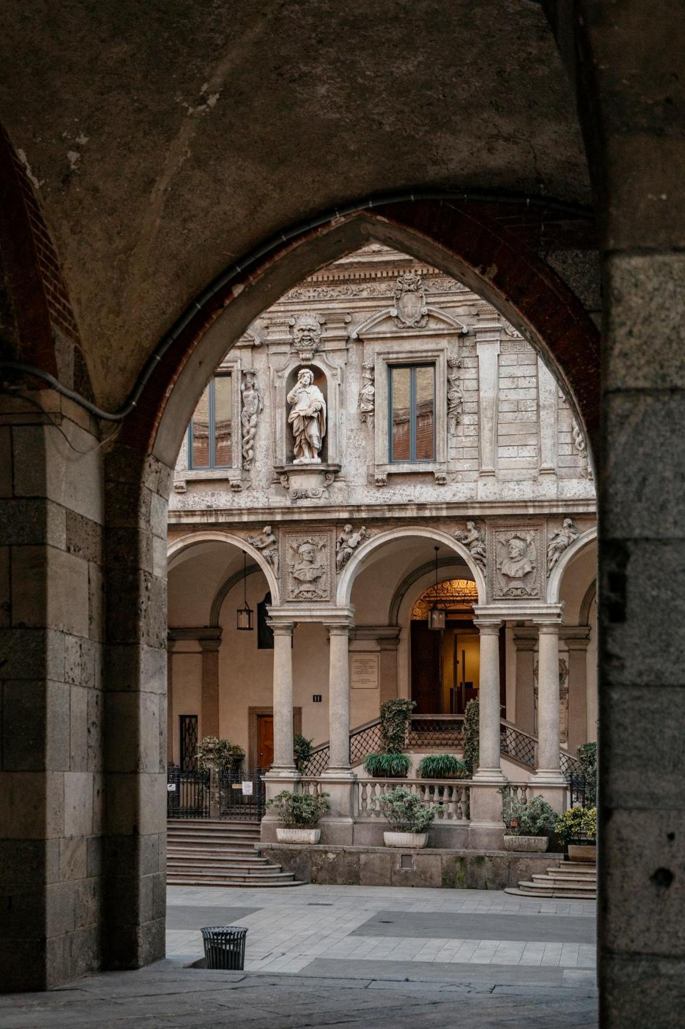 Palazzo Cordusio, A Gran Melia Hotel 밀라노 외부 사진